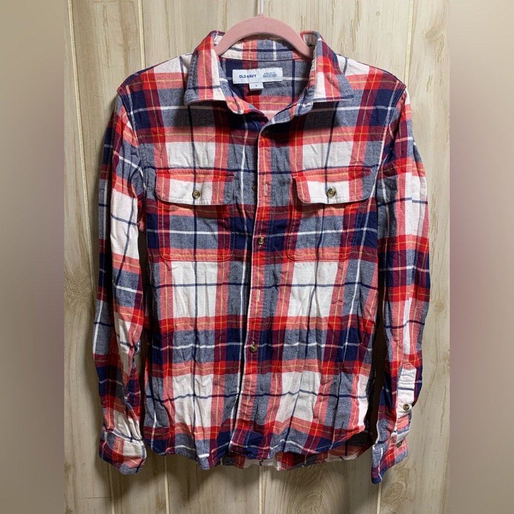 Old Navy Women's Casual Red and Blue Plaid Shirt